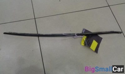 Молдинг лобового стекла левый от Audi A6 C5 1997-2004 - фото товара Молдинг лобового стекла левый от Audi A6 C5 1997-2004 - купить Перми