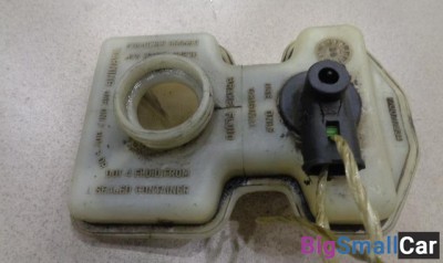 Бачок главного тормозного цилиндра от Renault 21 1986-1994 - купить Перми