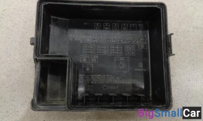 Крышка блока предохранителей от Mitsubishi Airtrek 2001-2005 - купить Перми