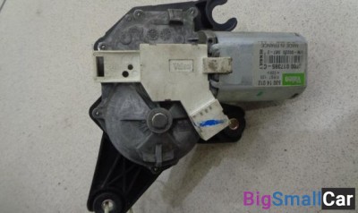 Моторчик стеклоочистителя задний от Nissan March K12 2002-2010 - купить Перми