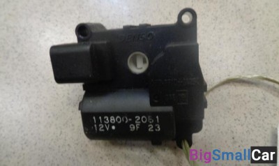 Моторчик заслонки отопителя от Toyota CorollaVerso E121, R10 2004-2009 - купить Перми