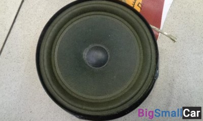 Динамик задний правый от Volkswagen Passat B6 2005-2010 - купить Перми