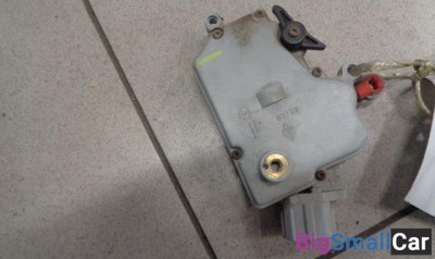 Активатор замка двери задней левой от Nissan Primera P11 1995-2002 - купить Перми