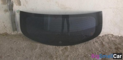 Стекло крышки багажника Nissan qashqai j10 Стекло крышки багажника Nissan qashqai j10