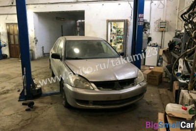 Стекло лобовое на Митсубиси Лансер 2008 г Стекло лобовое на Митсубиси Лансер 2008 г