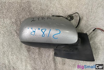 Зеркало правое Toyota Vitz