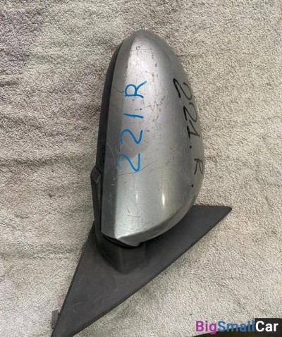 Зеркало правое Nissan Primera (P12)
