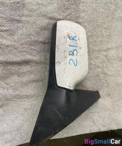 Зеркало правое Mazda Axela Sedan