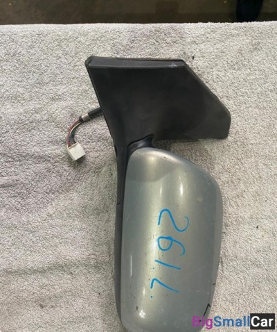 Зеркало левое Toyota Avensis