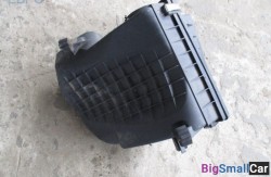 Корпус воздушного фильтра (13 Подготовка и регулир. рабочей смеси) 13717526411