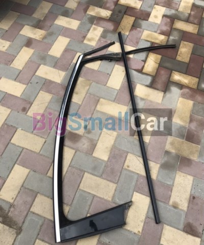 Молдинг правой двери Opel Astra j gtc 1.4 Молдинг правой двери Opel Astra j gtc 1.4